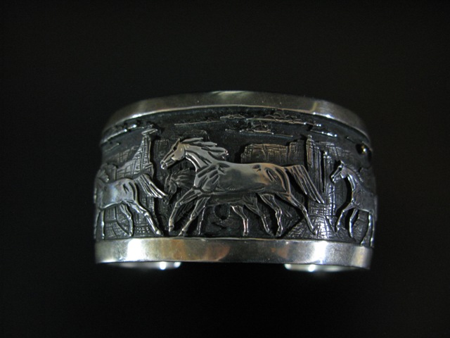 Cody Hunter Canyon Horse Bracelet 6.25